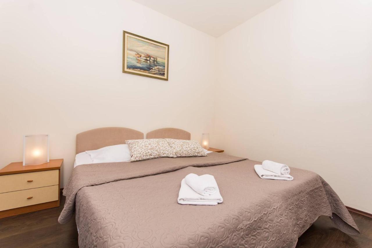 Vila Liza Bed & Breakfast Trogir Exterior photo