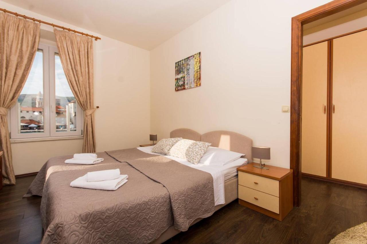 Vila Liza Bed & Breakfast Trogir Exterior photo