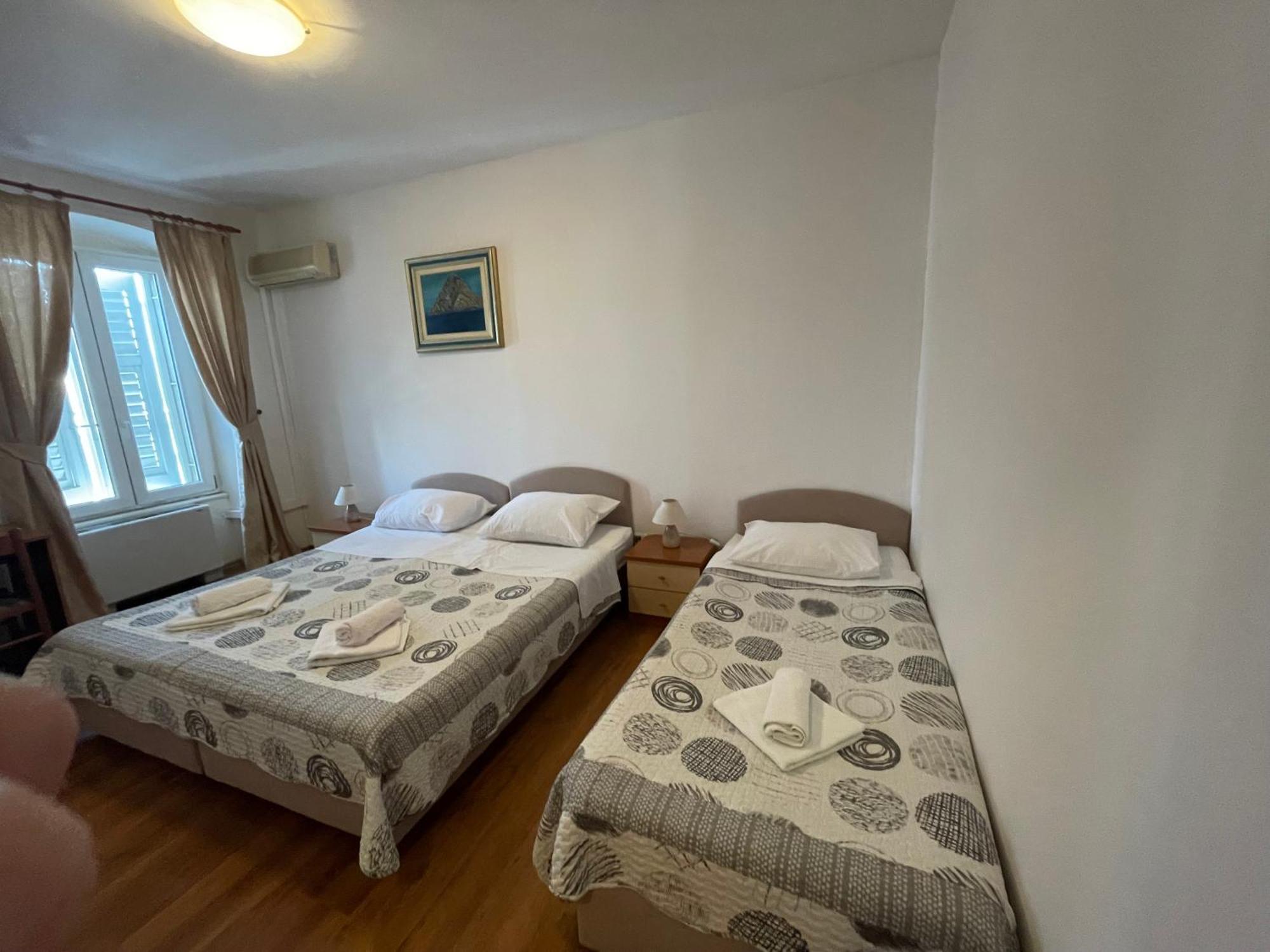 Vila Liza Bed & Breakfast Trogir Exterior photo