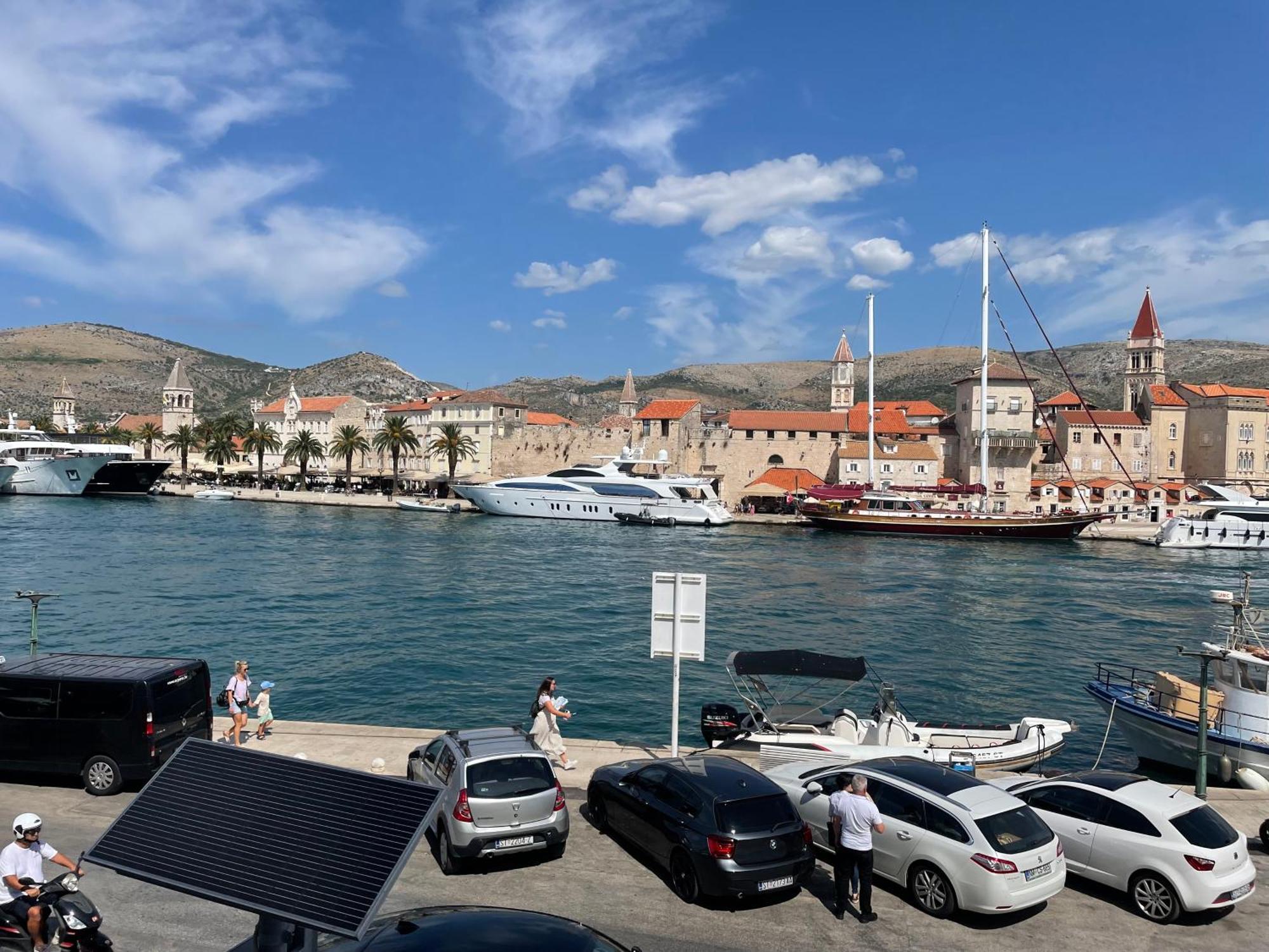 Vila Liza Bed & Breakfast Trogir Exterior photo